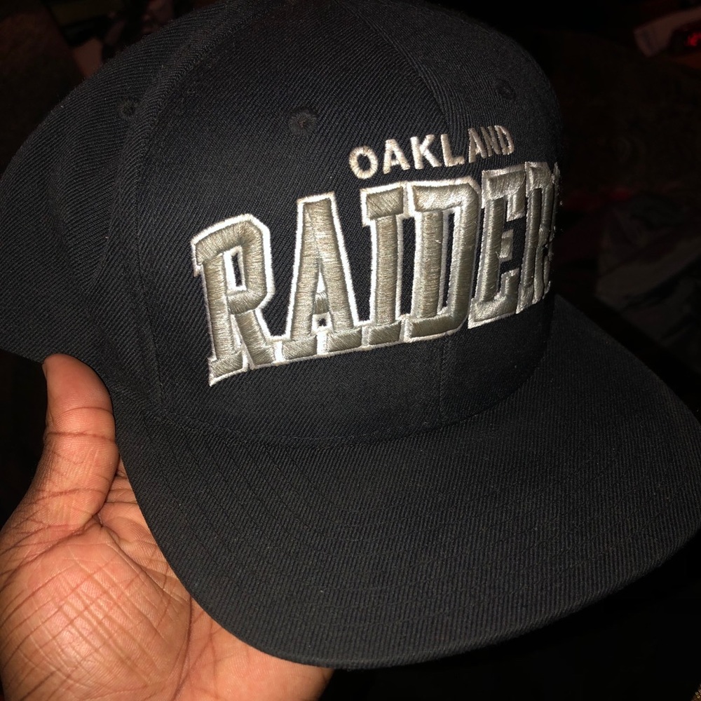 Mitchell and Ness Raiders Snapback